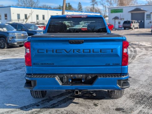 Certified 2022 Chevrolet Silverado 1500 Custom w/ LPO, Dark Essentials Package image 9