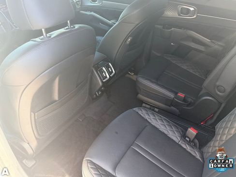 Used 2023 Kia Sorento SX AWD/4WD image 13