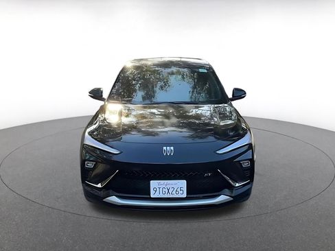 Used 2025 Buick Envista Sport Touring image 4