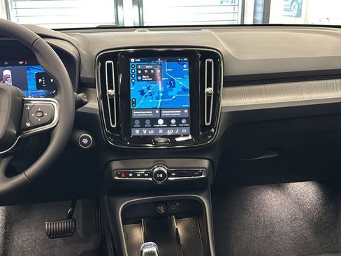 New 2026 Volvo XC40 B5 Plus w/ Climate Package image 11