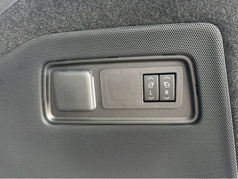 New 2026 Cadillac Escalade Platinum Sport AWD/4WD image 13