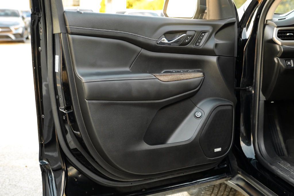 Used 2023 GMC Acadia Denali FWD image 41