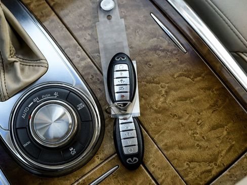 Used 2014 INFINITI QX80 4WD w/ Theater Package image 69