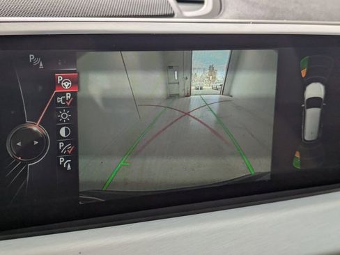 Used 2017 BMW X1 xDrive28i image 15