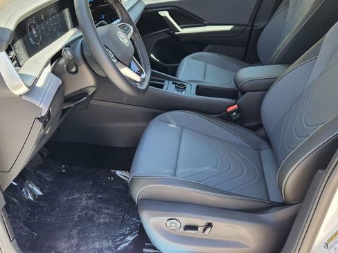New 2026 Volkswagen Tiguan SE AWD/4WD image 7