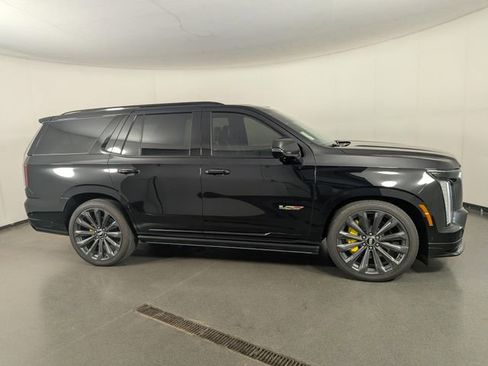 Used 2025 Cadillac Escalade V w/ LPO, Floor Liner Package AWD/4WD image 8