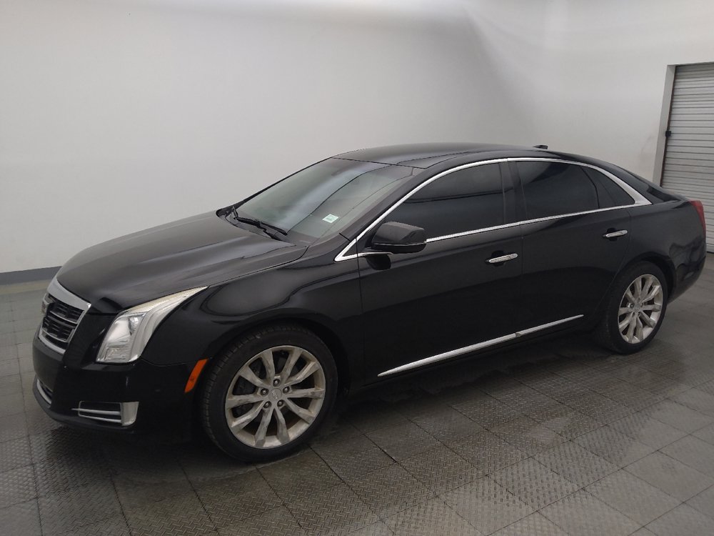 Used 2017 Cadillac XTS Luxury FWD image 2