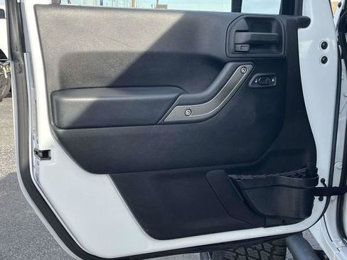 Used 2015 Jeep Wrangler Sport w/ Quick Order Package 24S image 14