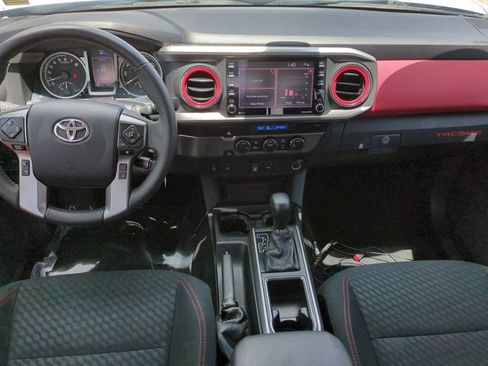 Used 2022 Toyota Tacoma SR5 w/ Technology Package RWD image 15