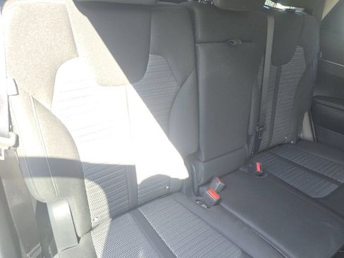 Used 2026 Kia Sorento LX FWD image 19