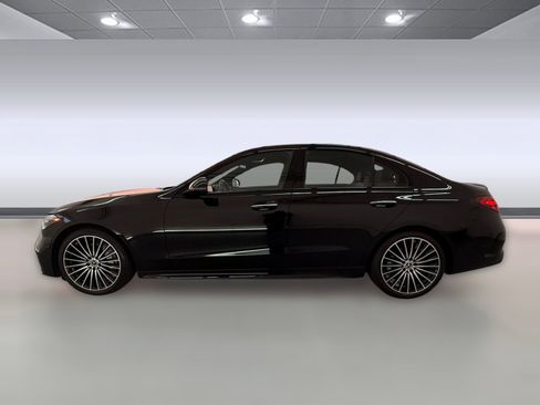 Used 2023 Mercedes-Benz C 300 Sedan image 2