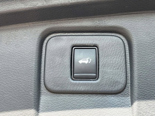 Used 2023 Nissan Murano Platinum w/ Cargo Package FWD image 22