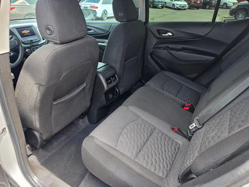 Used 2020 Chevrolet Equinox LT FWD image 18