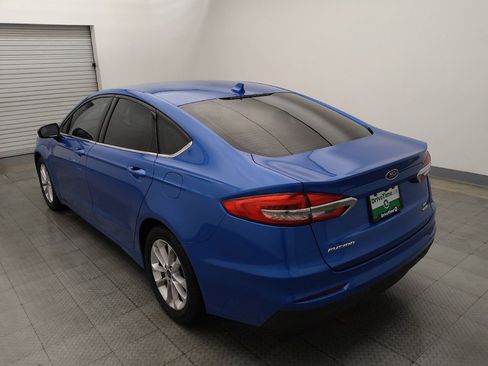 Used 2020 Ford Fusion SE FWD image 5