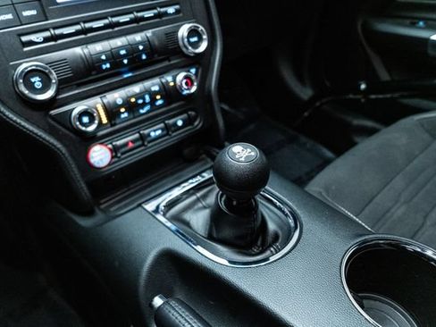 Used 2017 Ford Mustang GT RWD image 27