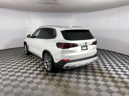 New 2026 BMW X5 xDrive50e w/ Premium Package image 21