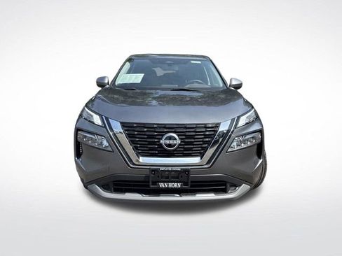 Used 2023 Nissan Rogue SV image 9