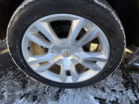 Used 2018 Chevrolet Suburban Premier image 30