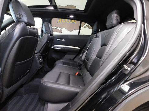 Used 2023 Cadillac XT4 Premium Luxury w/ Technology Package AWD/4WD image 59