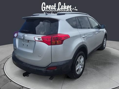 Used 2014 Toyota RAV4 LE FWD image 5