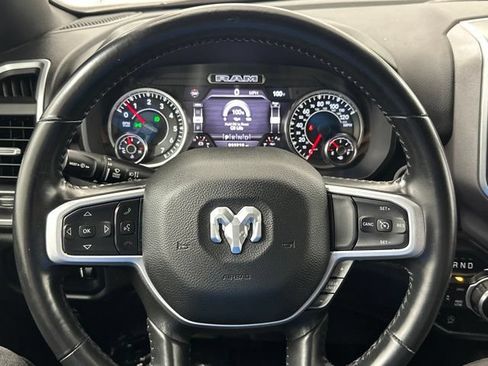 Used 2022 RAM 1500 Big Horn AWD/4WD image 11