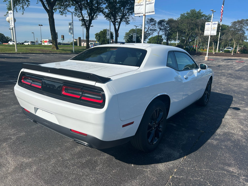 Used 2023 Dodge Challenger SXT w/ Blacktop Package AWD/4WD image 5