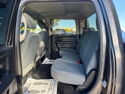 Used 2015 RAM 1500 Express image 12