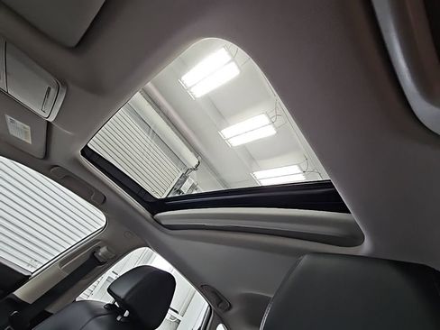 Used 2024 Honda Civic Touring image 30