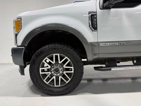 Used 2017 Ford F350 Lariat w/ Lariat Ultimate Package image 18