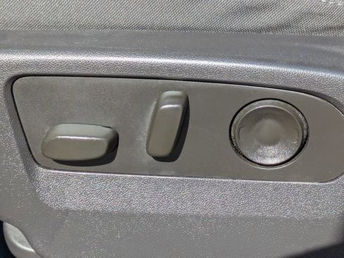 Used 2025 Chevrolet Silverado 1500 LT image 20