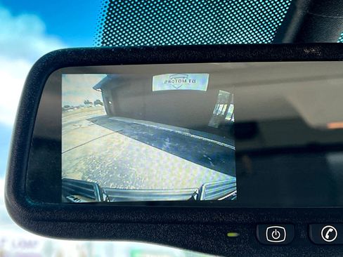 Used 2012 Chevrolet Avalanche LT image 18