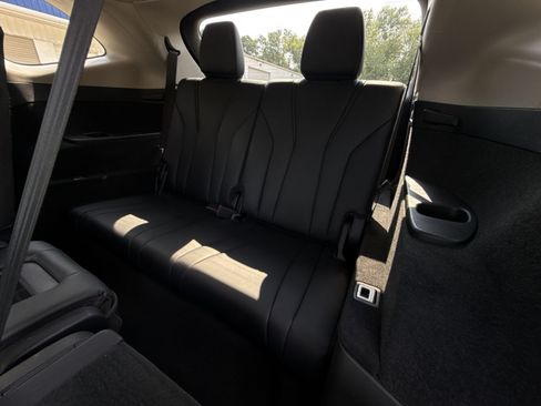 Used 2023 Acura MDX SH-AWD w/ Technology Package image 28