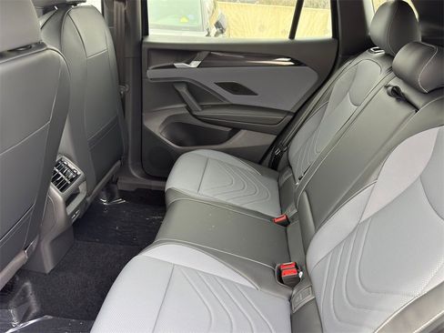 New 2026 Volkswagen Tiguan SE R-Line image 28