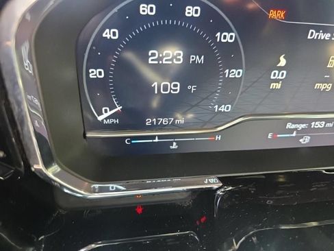 Used 2025 GMC Sierra 1500 SLT RWD image 7