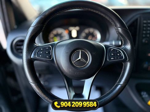 Used 2018 Mercedes-Benz Metris Passenger image 15