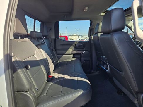 Used 2022 Chevrolet Silverado 1500 LTZ AWD/4WD image 12
