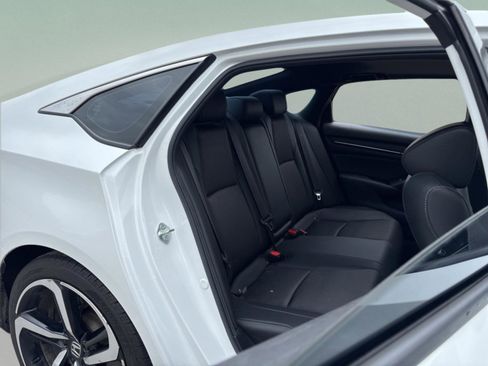 Used 2021 Honda Accord Sport image 34