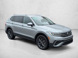 Used 2022 Volkswagen Tiguan SE FWD video 3