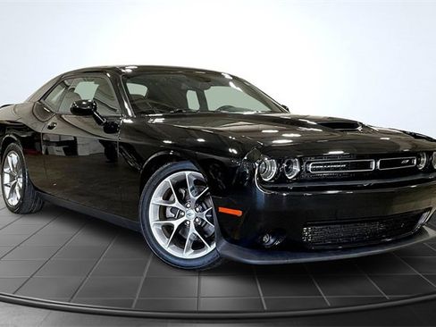 Used 2022 Dodge Challenger GT image 12