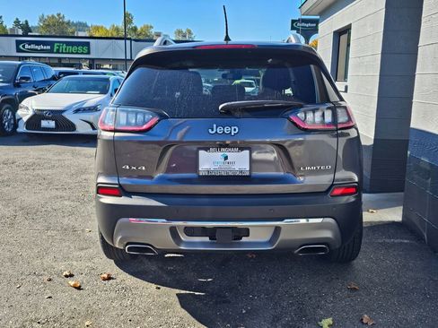 Used 2019 Jeep Cherokee Limited w/ Luxury Group image 5