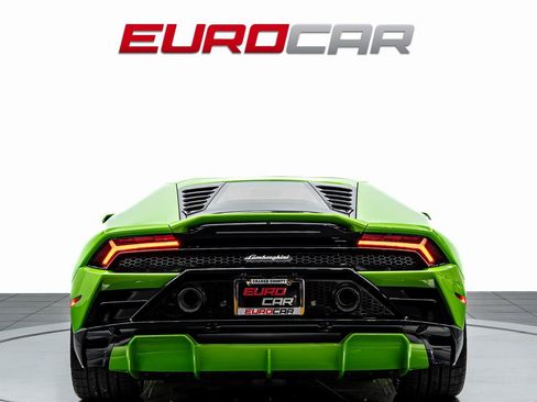 Used 2023 Lamborghini Huracan EVO RWD image 4