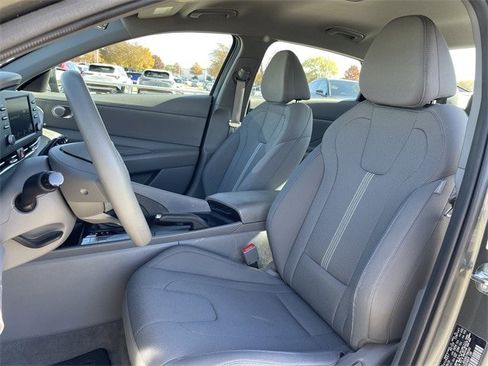 Used 2024 Hyundai Elantra SE image 22
