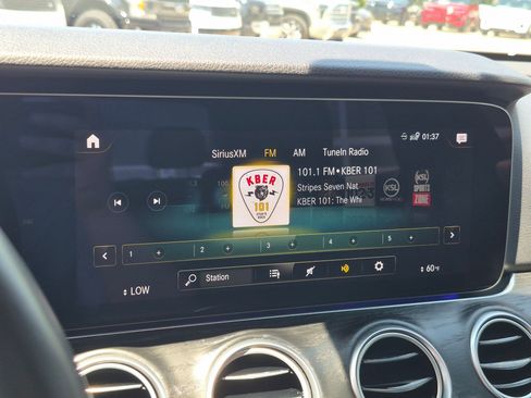Used 2023 Mercedes-Benz E 350 4MATIC Sedan image 21