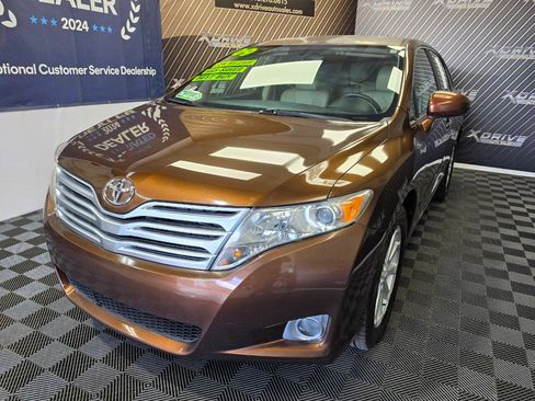 Used 2009 Toyota Venza FWD image 2