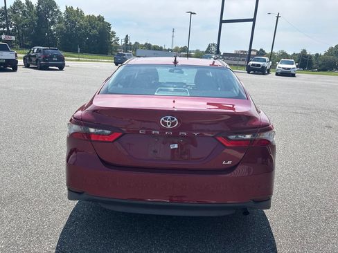 Used 2022 Toyota Camry LE FWD image 8