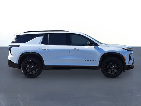New 2026 Chevrolet Traverse RS image 4