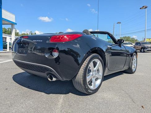 Used 2006 Pontiac Solstice Convertible w/ Power Package RWD image 4