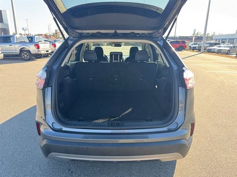Used 2024 Ford Edge SEL image 17
