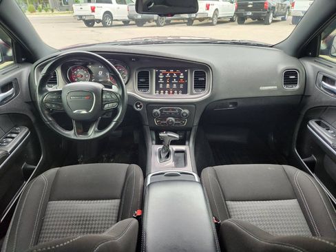 Used 2021 Dodge Charger SXT w/ Cold Weather Package AWD/4WD image 4