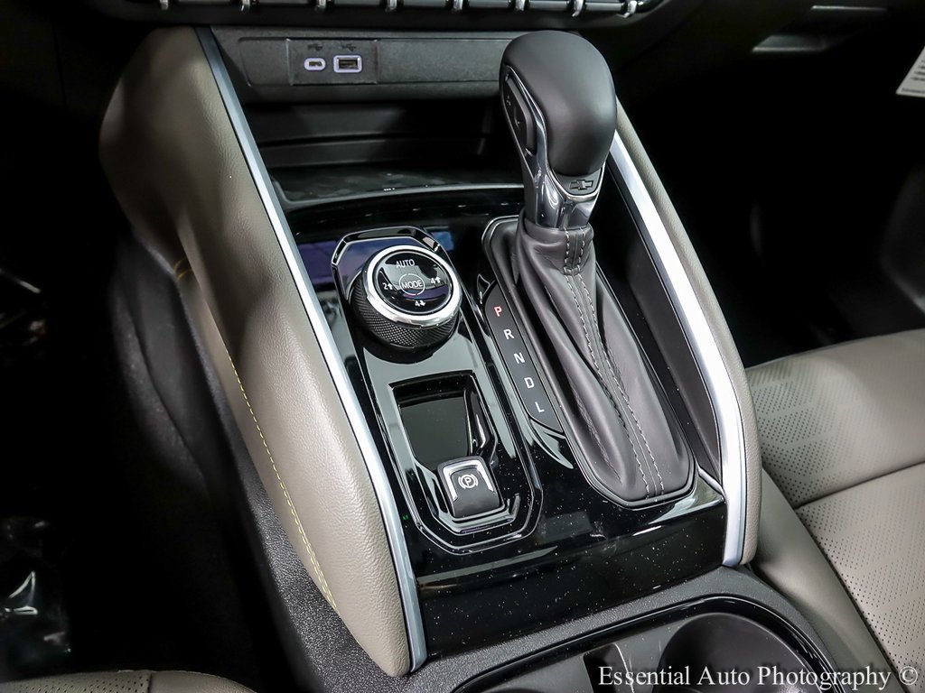 New 2026 Chevrolet Colorado ZR2 w/ Technology Package AWD/4WD image 22